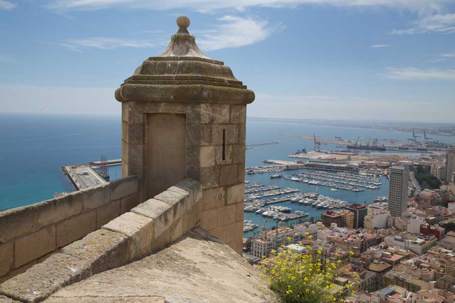 Castillo de Santa Barbara – Juwel in Alicante blick-von-Castillo-de-Santa-Barbara