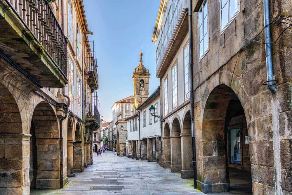 Reiseführer Santiago de Compostela – Tipps & Touren strasse in Santiago de Compostela