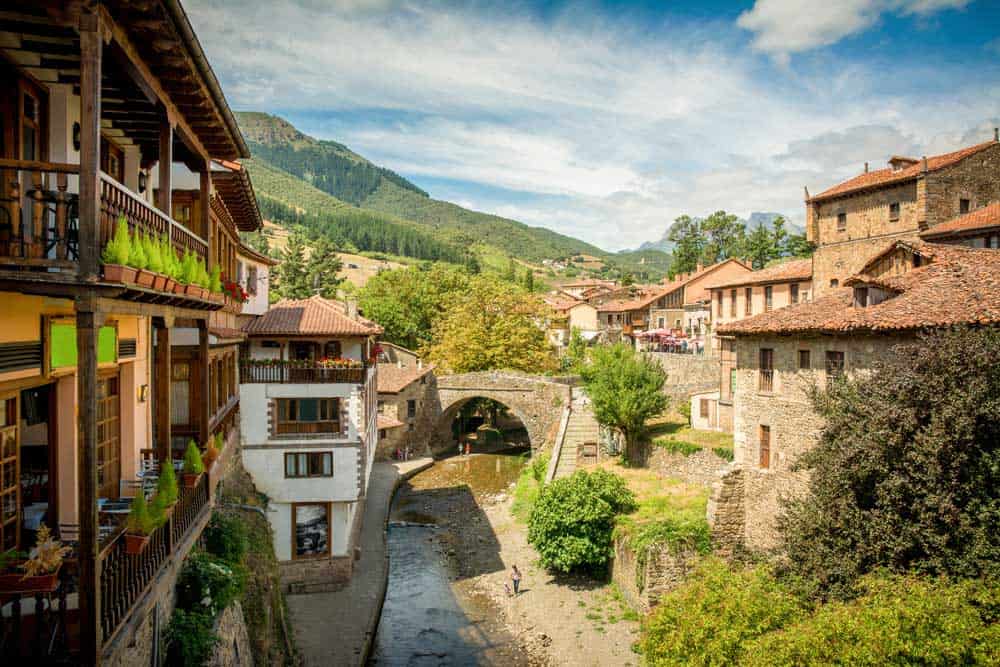 schoenes-dorf-in-spanien